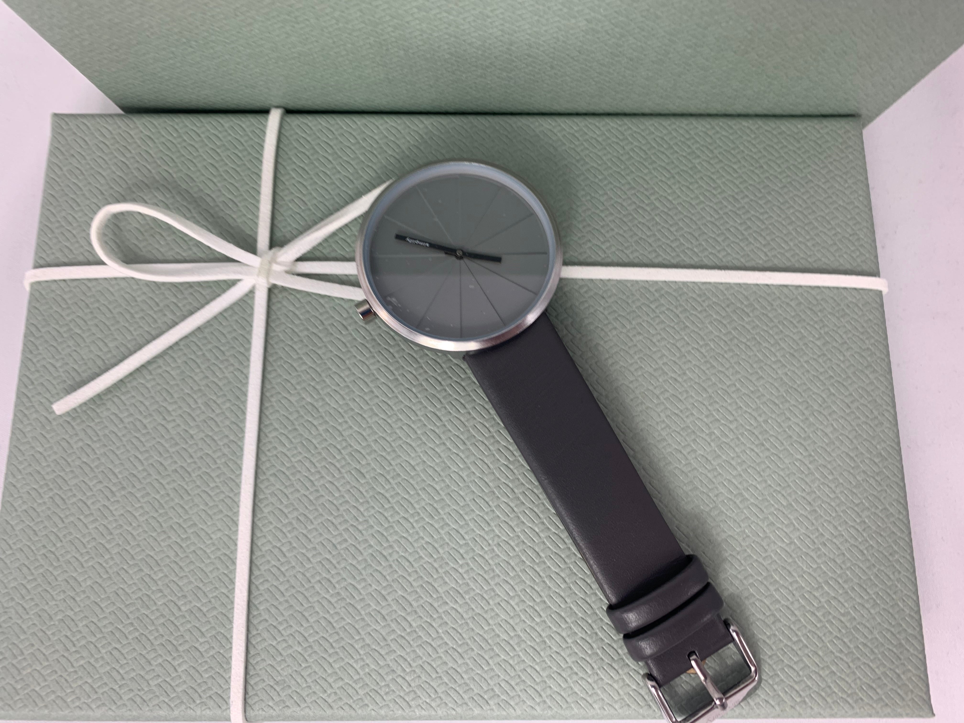 Watch Woman simplify